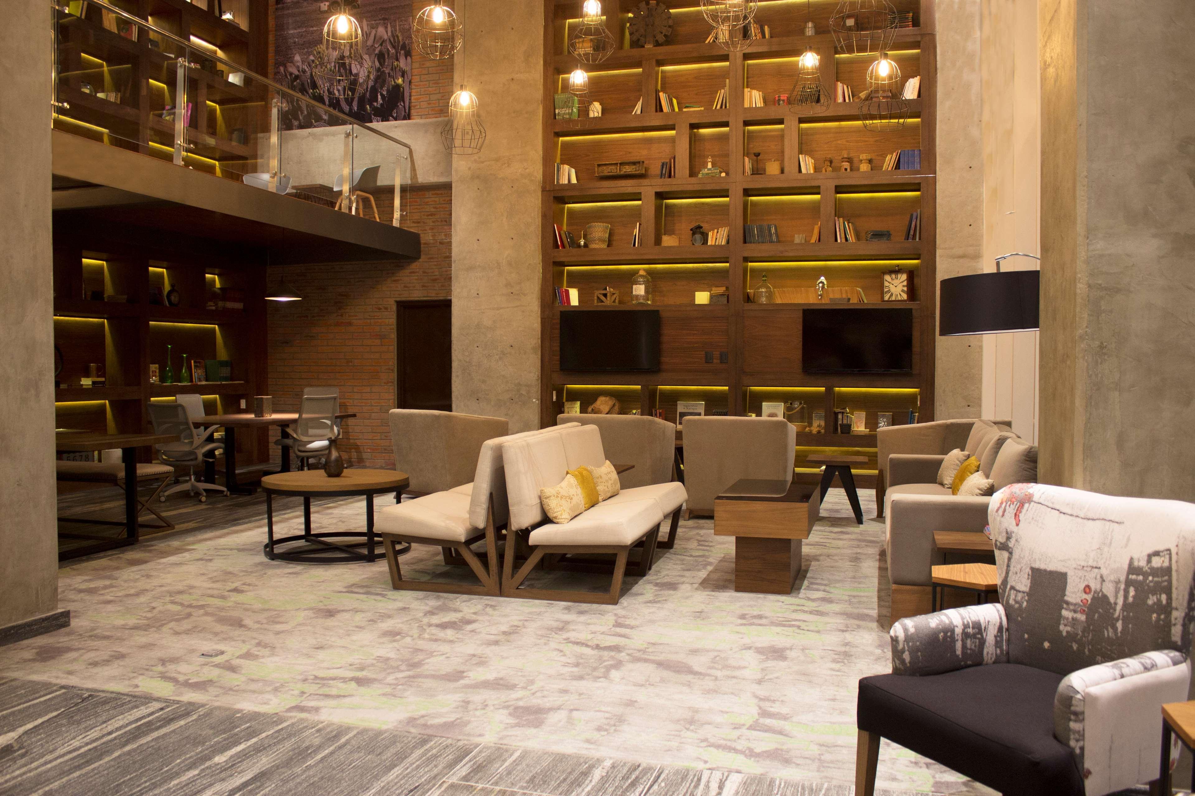 Fiesta Inn Suites Aeropuerto Del Bajio Сілао Екстер'єр фото